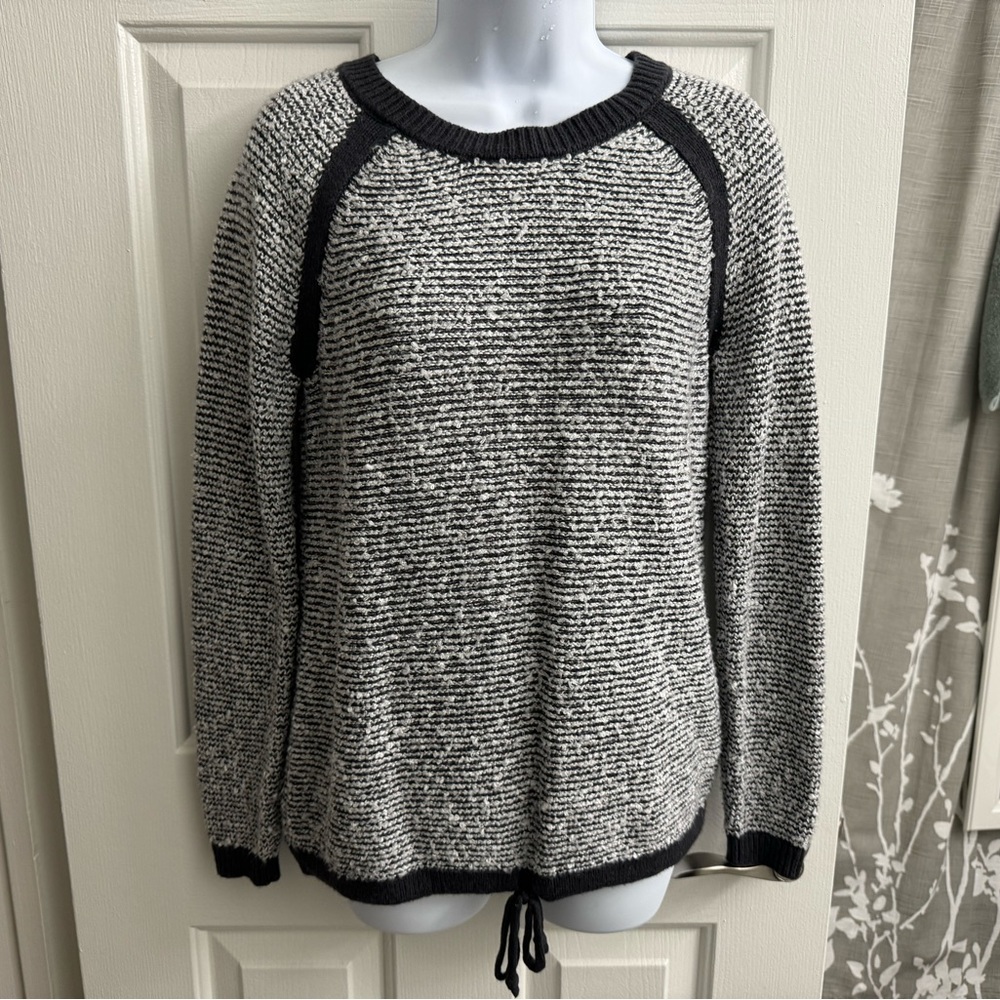 LOFT Crew Neck Striped Sweater Tie Bottom XS